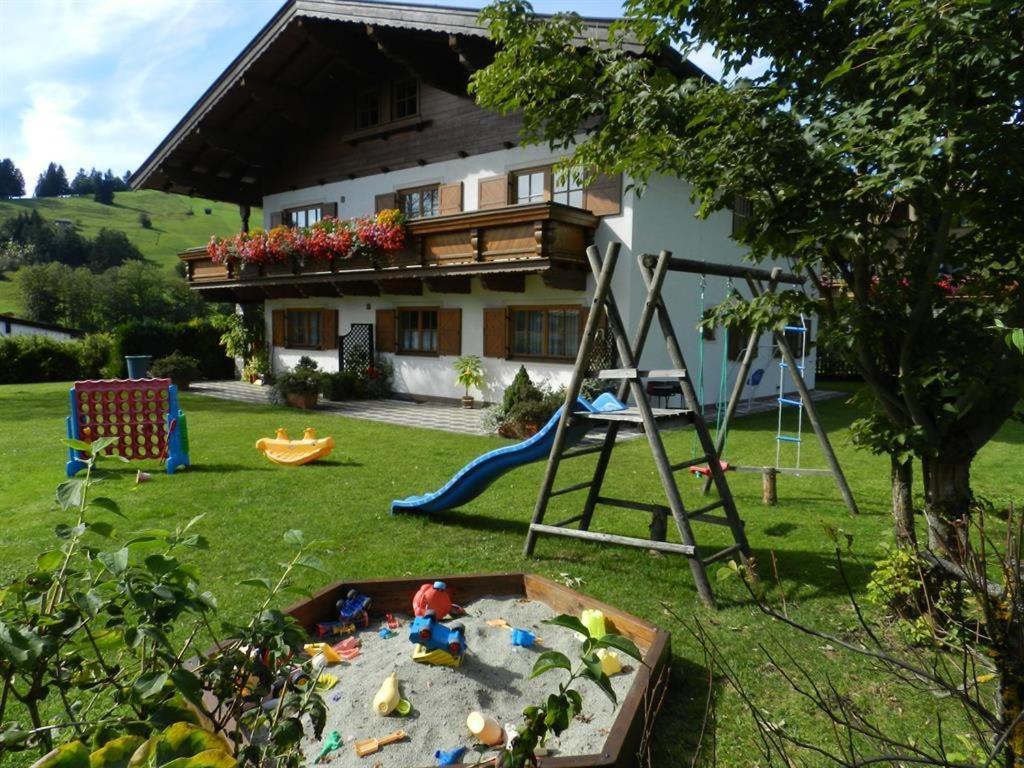 Gaestehaus Glaagut - Familie Hain Vila Hochfilzen Exterior foto