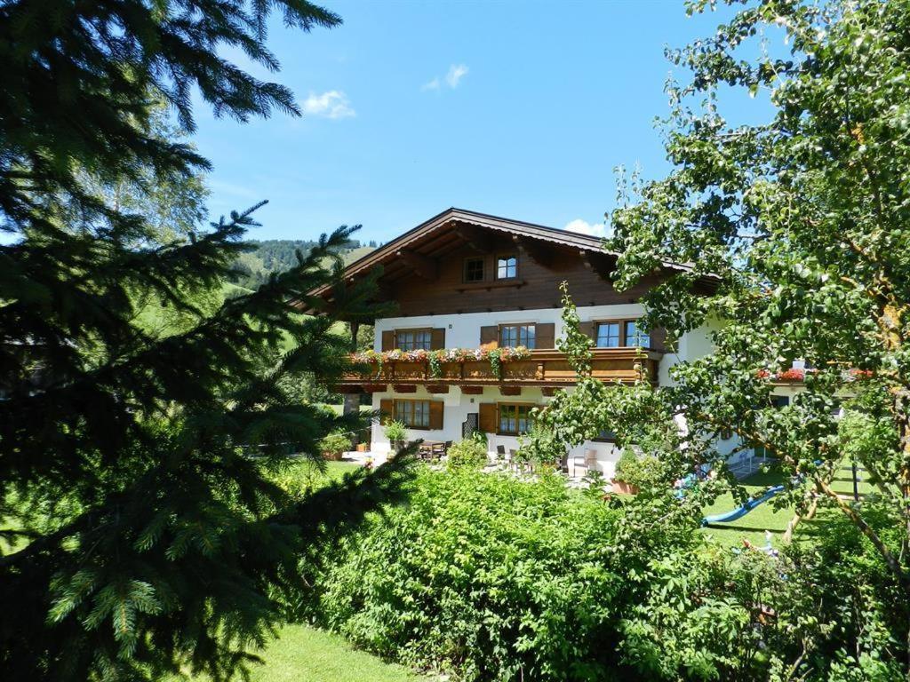 Gaestehaus Glaagut - Familie Hain Vila Hochfilzen Exterior foto