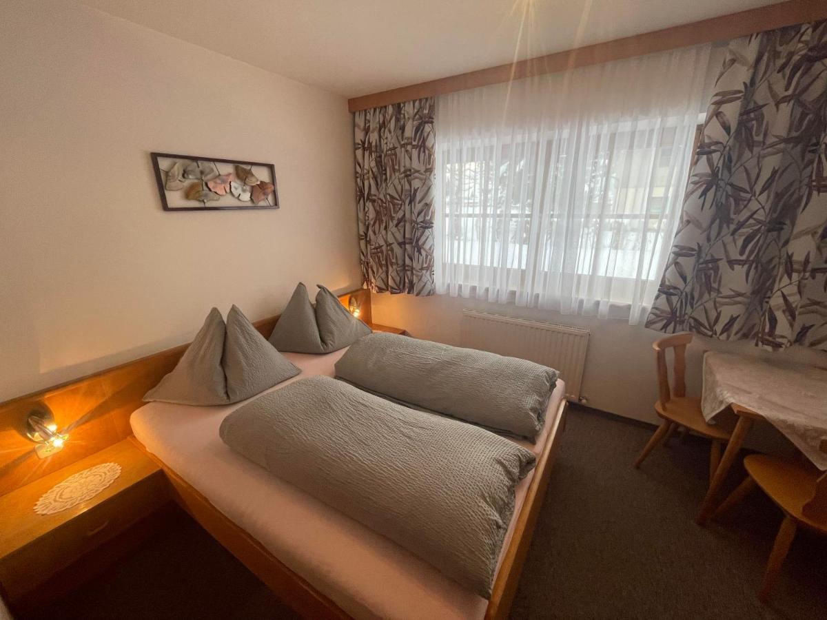 Gaestehaus Glaagut - Familie Hain Vila Hochfilzen Exterior foto