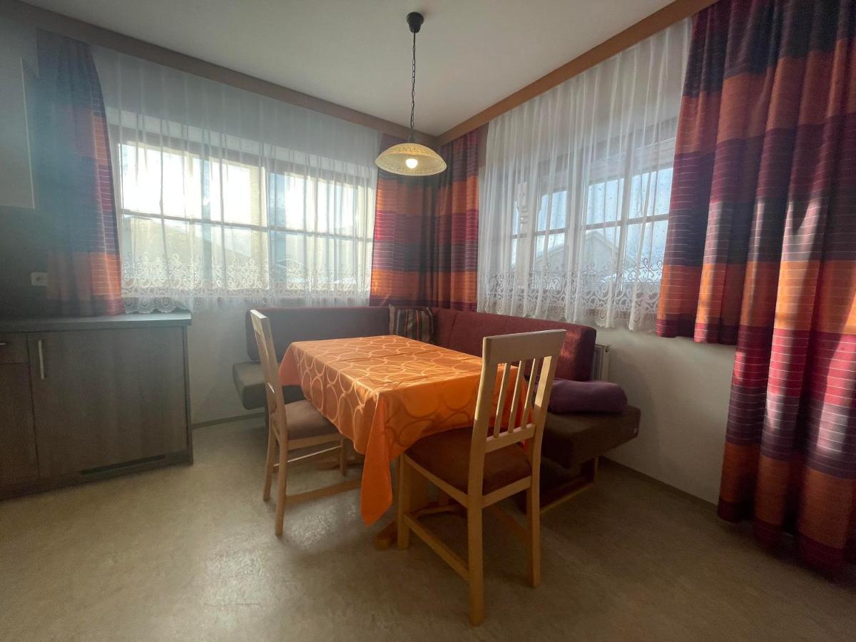 Gaestehaus Glaagut - Familie Hain Vila Hochfilzen Exterior foto
