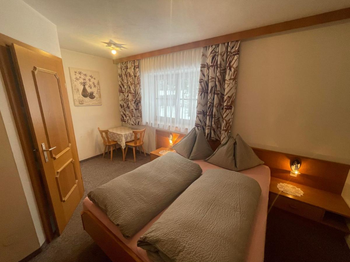 Gaestehaus Glaagut - Familie Hain Vila Hochfilzen Exterior foto