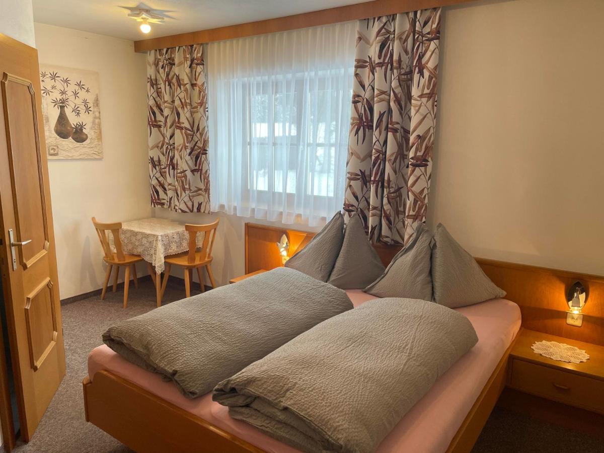 Gaestehaus Glaagut - Familie Hain Vila Hochfilzen Exterior foto