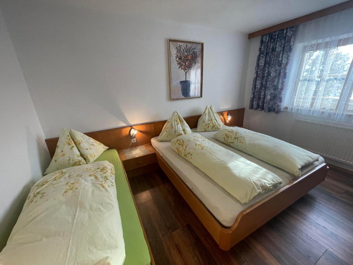 Gaestehaus Glaagut - Familie Hain Vila Hochfilzen Exterior foto