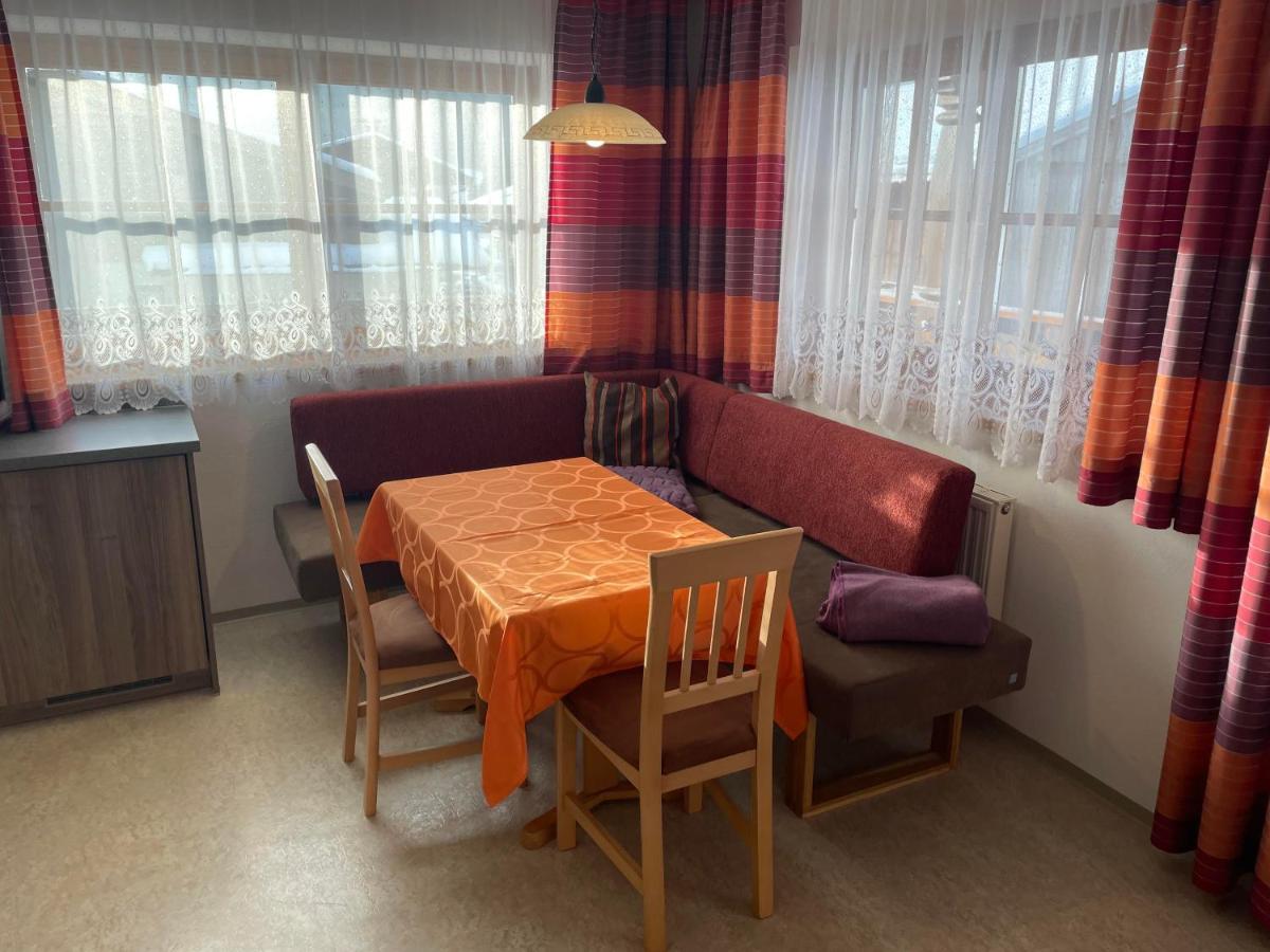 Gaestehaus Glaagut - Familie Hain Vila Hochfilzen Exterior foto