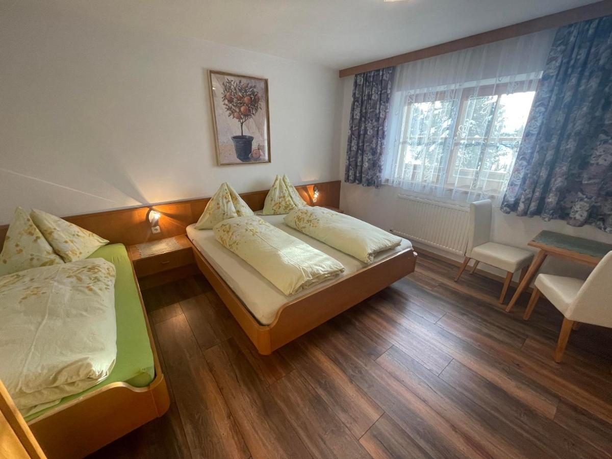 Gaestehaus Glaagut - Familie Hain Vila Hochfilzen Exterior foto