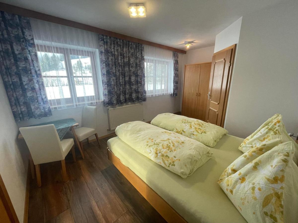 Gaestehaus Glaagut - Familie Hain Vila Hochfilzen Exterior foto