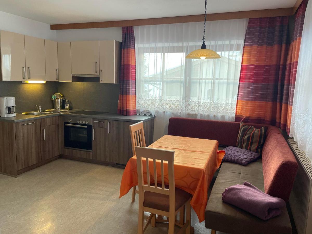 Gaestehaus Glaagut - Familie Hain Vila Hochfilzen Exterior foto